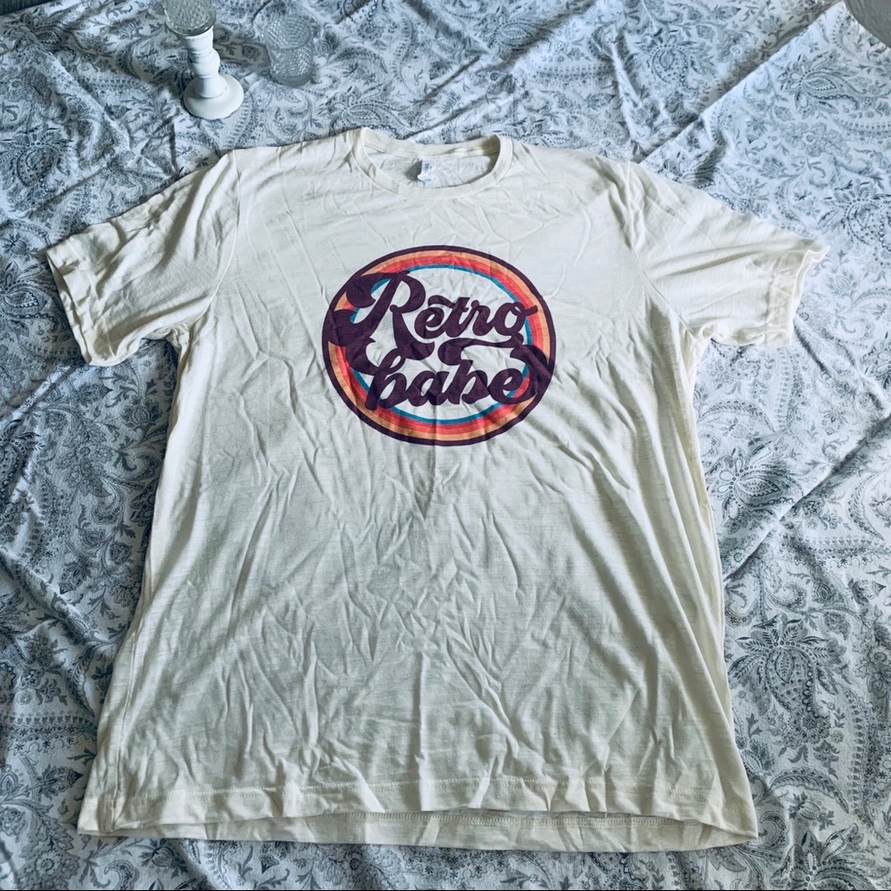 Women’s vintage look T- shirt new without tags